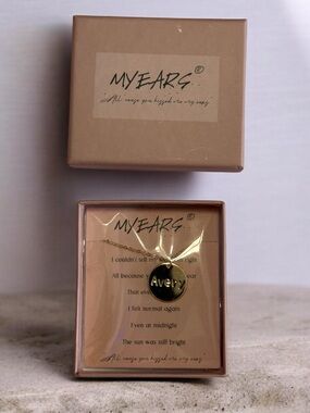 🫶🏻 MYEARS Gold 'Avery' Personalized Disc Necklace